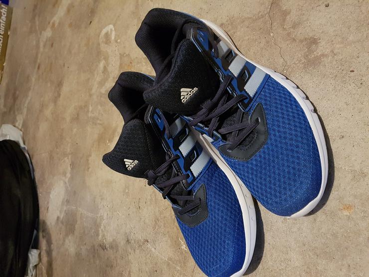 Adidas Sportschuhe Größe 46