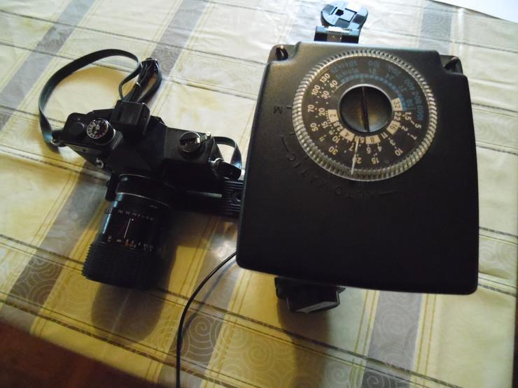 Bild 2: Zwei Fotoapparate für Fotoliebhaber