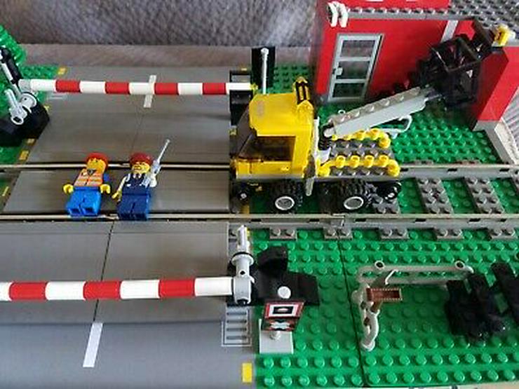 Bild 3: Lego 10128 Train Level Crossing 