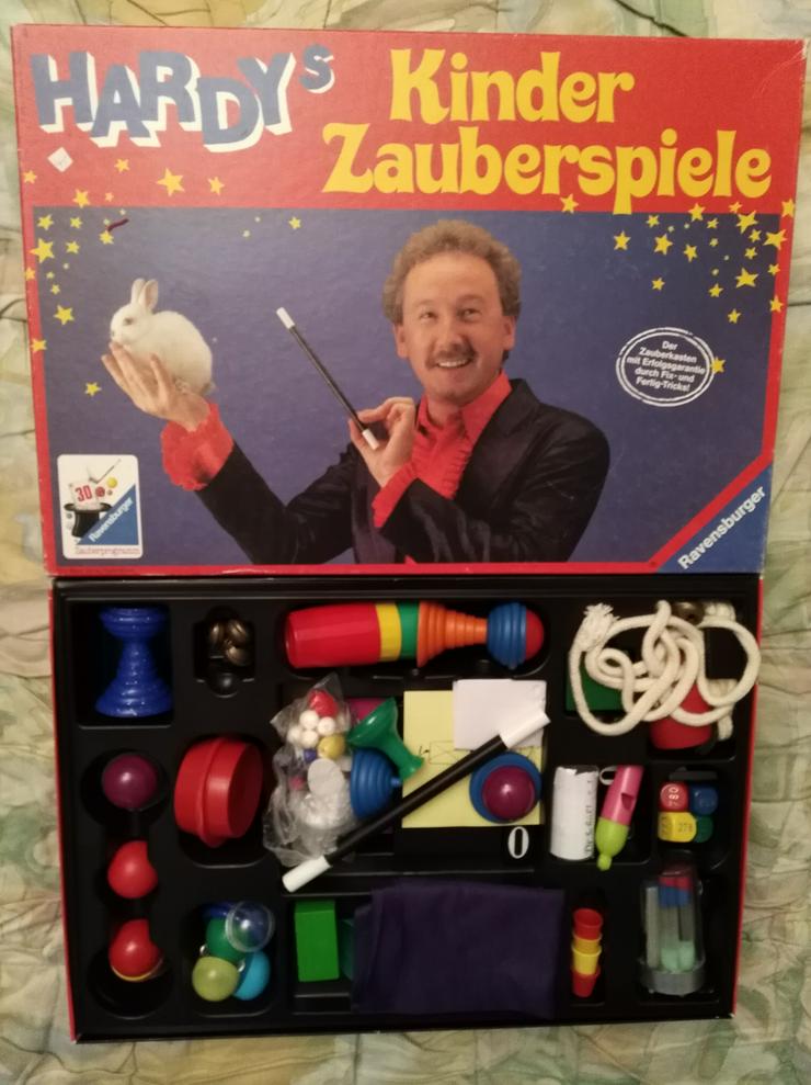 Bild 12: Familienspiele von Ravensburger, Lotti-Karotti, Reversi, Zahlenroboter