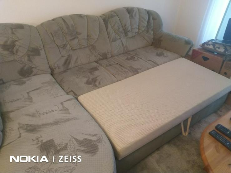 Neuwertige Eckcouch satin - Sofas & Sitzmöbel - Bild 1