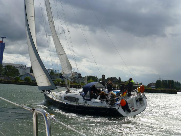 Bild 18: Mitsegeln auf einer modernen 50 Fuß Segelyacht ab Stralsund