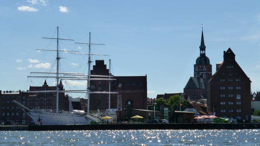 Bild 11: Mitsegeln auf einer modernen 50 Fuß Segelyacht ab Stralsund