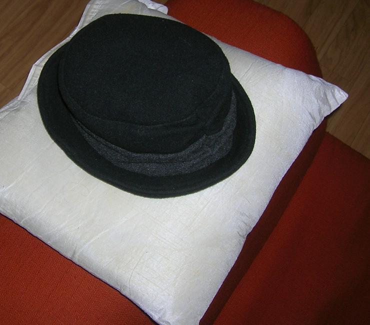 Bild 3: Schöner Hut aus Wolle