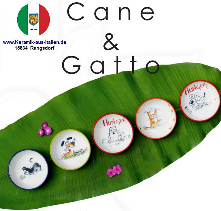 8 verschiedene Hundenäpfe mit Wunschnamen aus handbemalter italienischer Keramik - Futter & Näpfe - Bild 1