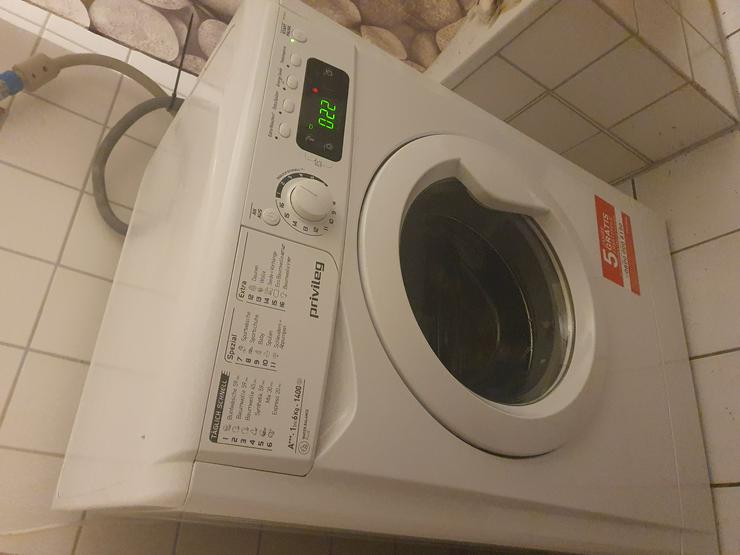 Bild 3: Frische Waschmaschine 15 Monate alt wie neu