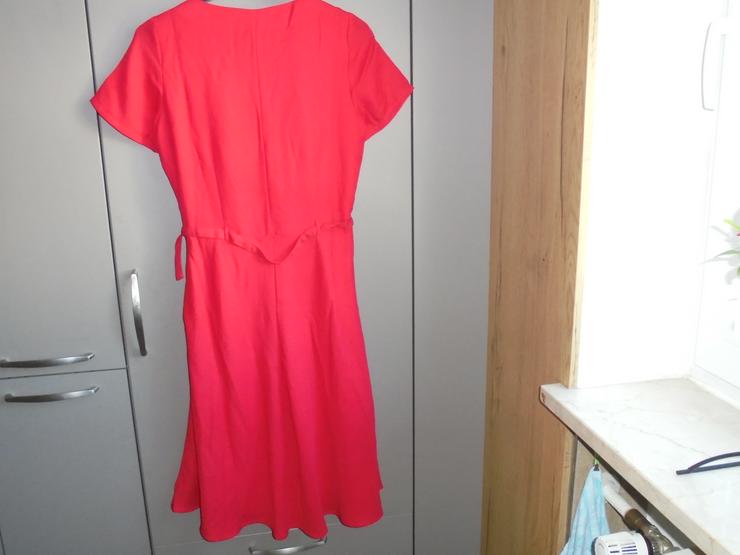 NEU: Damen Kleid in rot Gr. 38 von bpc selection - Größen 36-38 / S - Bild 4