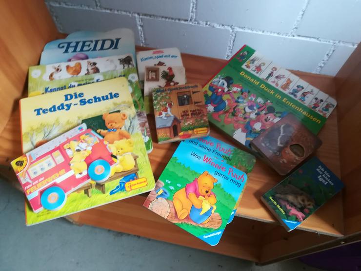 Bild 11: Brettsiele, Kartenspiele, Puzzle, Kinderbücher - Für die ganze Familie