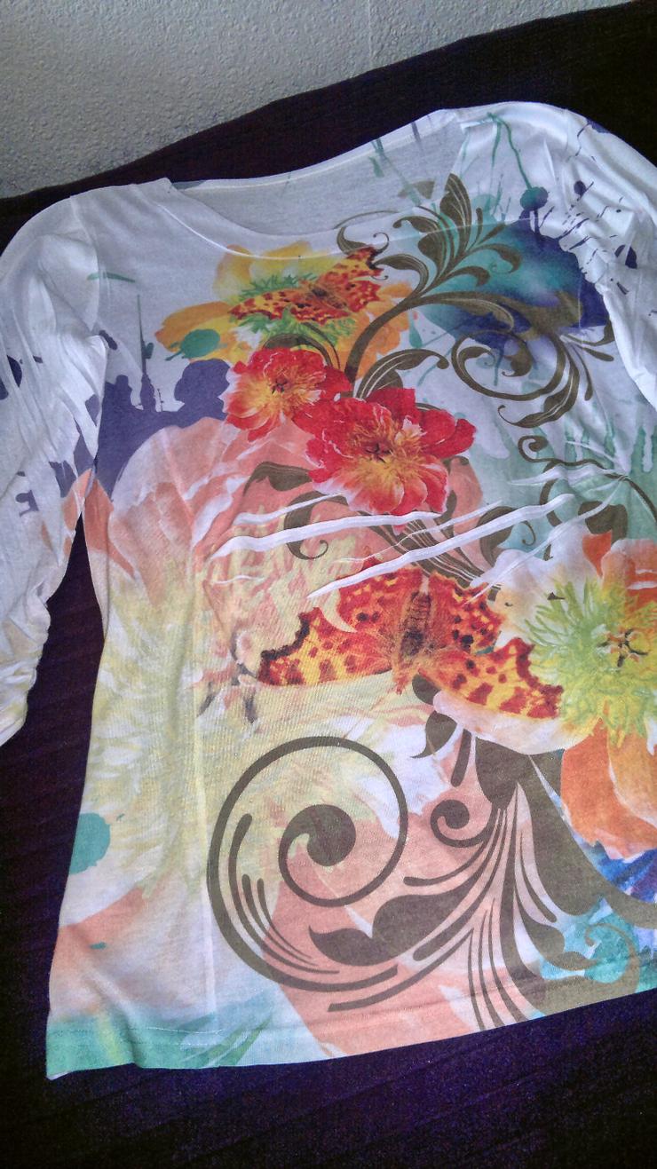 Hübsches Shirt mit Floraldruck - Größen 40-42 / M - Bild 1