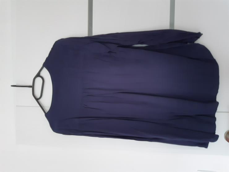 eine blaue Bluse - Größen 36-38 / S - Bild 2