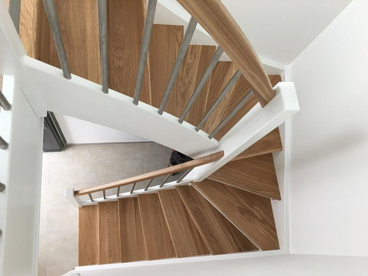 Bild 4: Treppen aus Holz