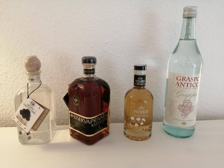 Bild 7: Spirituosen, Schnaps, Whiskey, Likör, Barauflösung, Alkohol