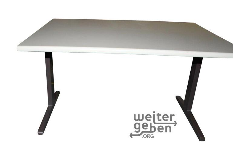 Bild 1: Köln: Komplettpreis 34x schmale Schreibtische / Tische / Bürotische