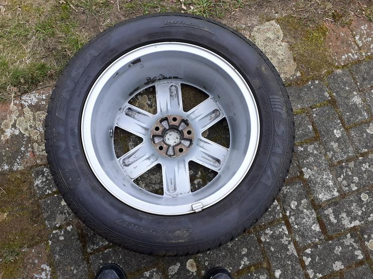 Bild 7: 4 Reifen mit Alufelgen für Renault