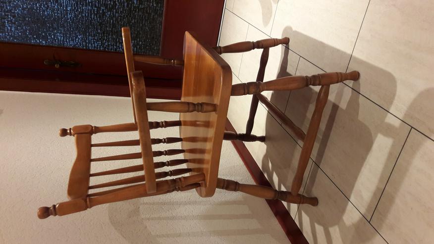 Bild 4: 2 Lehnstühle aus Massivholz mit abnehmbaren Sitzpolstern Stühle mit Armlehnen
