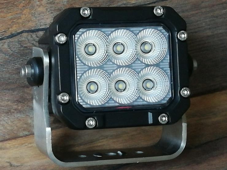 Bild 3: HAEVY DUTY 60 Watt LED Arbeitsscheinwerfer Agri - Xi, Diffuse