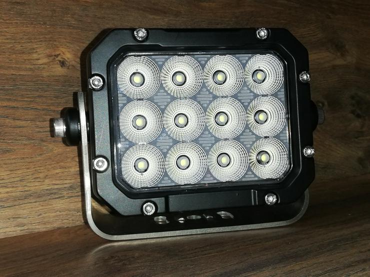 Bild 3: HAEVY DUTY 120 Watt LED Arbeitsscheinwerfer Agri I -Xi, Diffuse
