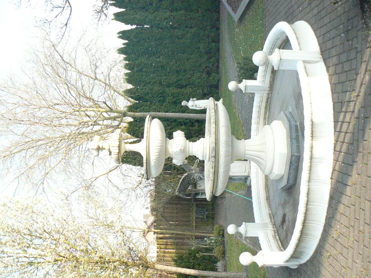 Springbrunnen und Blumenkübel - Teich & Brunnen - Bild 3
