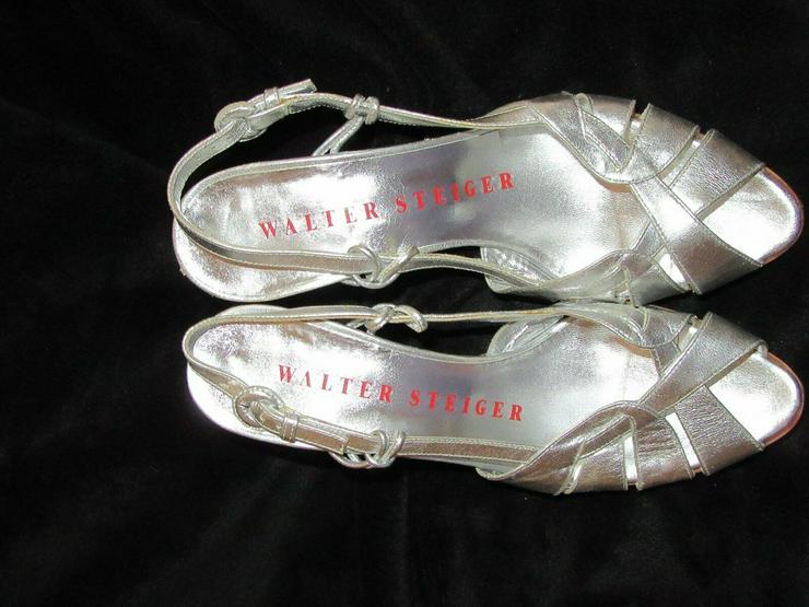 Bild 14:  Silberne Walter Steiger Schuhe; Größe 38