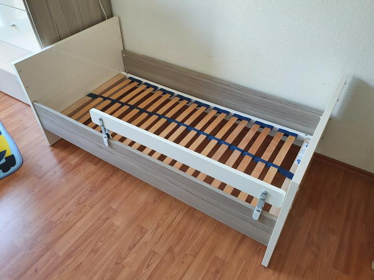Kinderbett mit Matratze (140x70) - Betten - Bild 2
