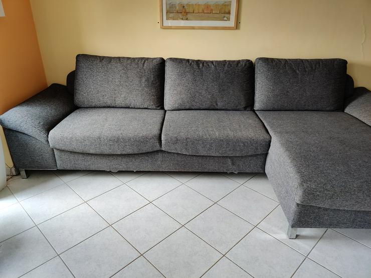 Bild 3: Sofa mit große Sitzfläche