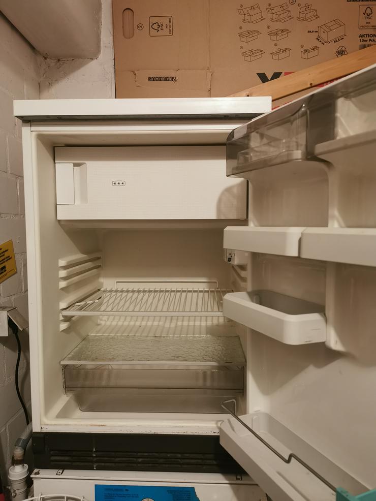 Bild 2: Kühlschrank + Gefrierfach