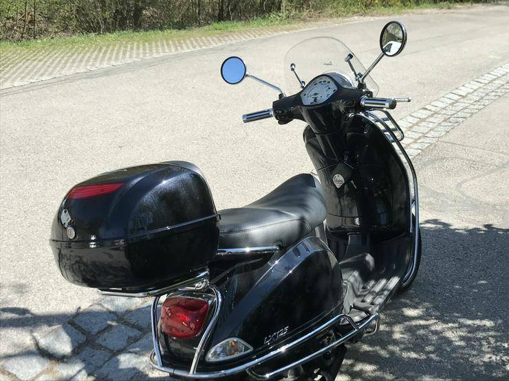 Bild 3: Moped & Motorroller