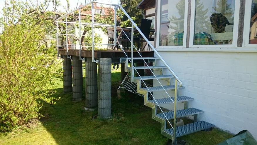 Bild 5: Metalltreppe für innen und außen, Treppe zur Terrasse, zum Garten 