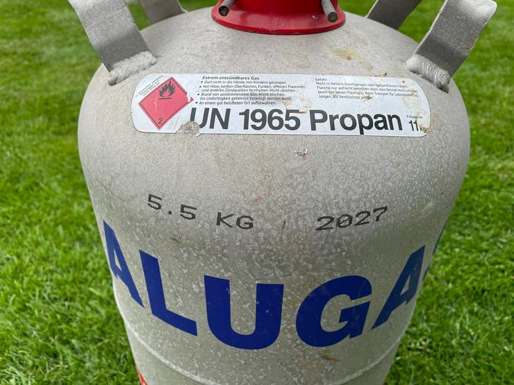 Bild 2: Alu Camping Propangasflasche 11 Kg Eigentumsflasche Tüv 2027 Leer Versand möglich gegen entsprechende Gebühren Privatverkauf ohne Garantie