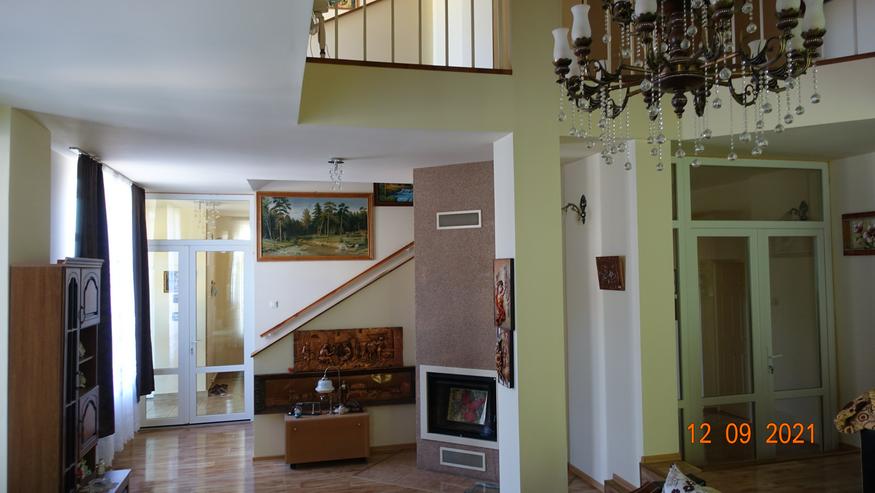 Bild 7: Neuwertige Villa mit zehn Zimmern in Rumänien