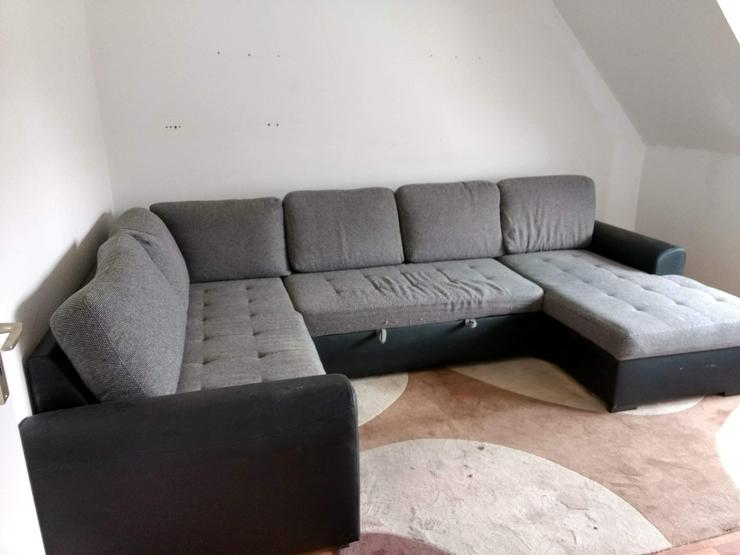 Bild 1: Sofa zu verkaufen bis 19. mai.
