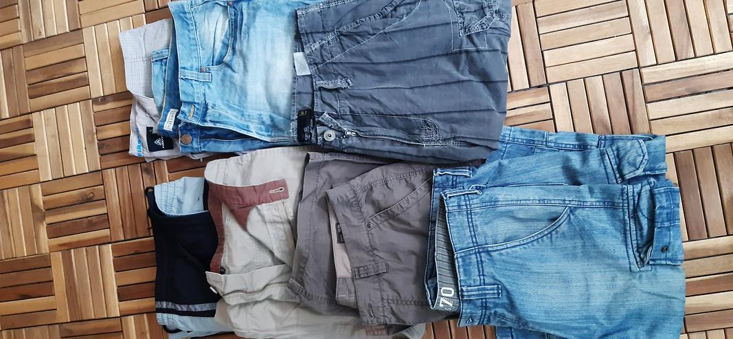 Bild 1: 23 Stück Herrenhosen, Jeans, Shorts