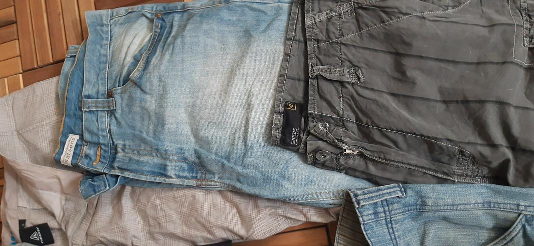 Bild 4: 23 Stück Herrenhosen, Jeans, Shorts