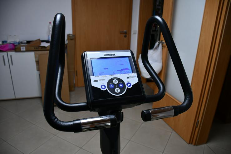 Cardio-Heimtrainer Reebok B500e+Wonder Core 6-in-1 Fitnessgerät 2 - Heimtrainer (Fahrrad) - Bild 6