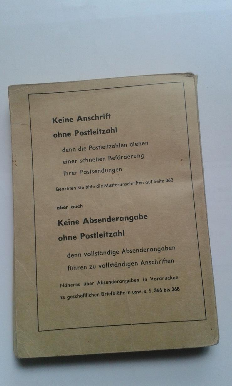 Bild 3: Alte Karte Dt. Bundespost Postleiteinheiten und altes BRD Postleitzahlen-Buch