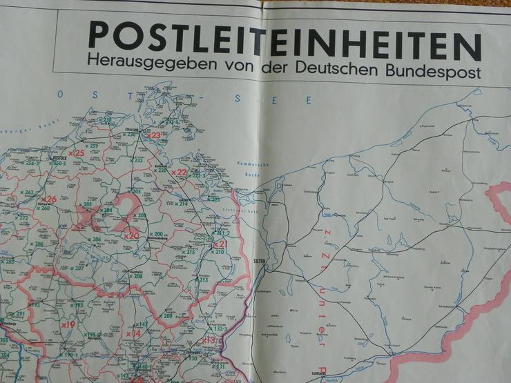 Bild 4: Alte Karte Dt. Bundespost Postleiteinheiten und altes BRD Postleitzahlen-Buch