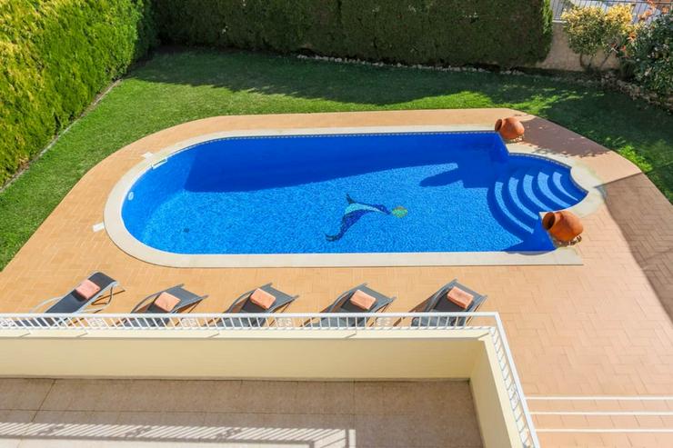 Bild 11: Portugal - Spezialist  Frühbucher  2025  Ferienhaus  Portugal  Algarve   5  Schlafzimmer  3  Badezimmer  mit  Pool  