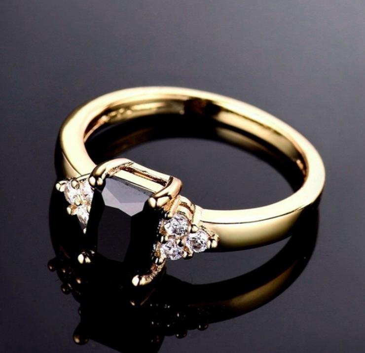 Bild 3: Faszinierender 14K Gelbgold Prinzess Cut Ring, Schwarzer Onyx