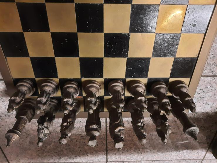 Bild 3: Schachfiguren aus Bronze - RARITÄT