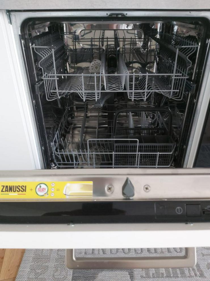 Bild 15: Nobilia Laser weiß 2019 mit Elektrogeräte OHNE Kühlschrank.