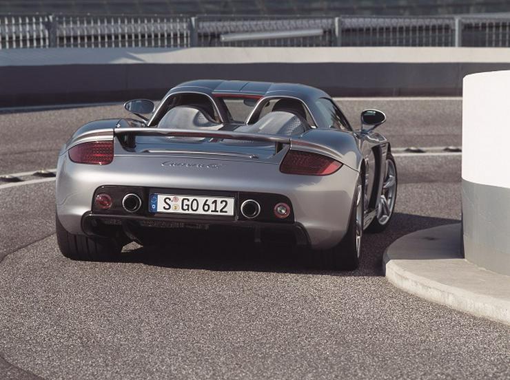 Bild 10: Carrera GT  Presse-Info  Dr Ing F.Porsche  Orginal