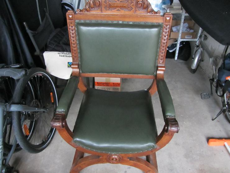 Bild 3: Antiker Stuhl um 1880