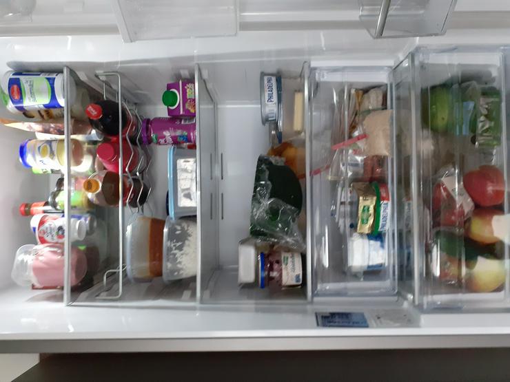 Bild 5: Samsung Kühlschrank kombiniert mit wasserspend nachfüllen hat noch 4Jahre Garantie 