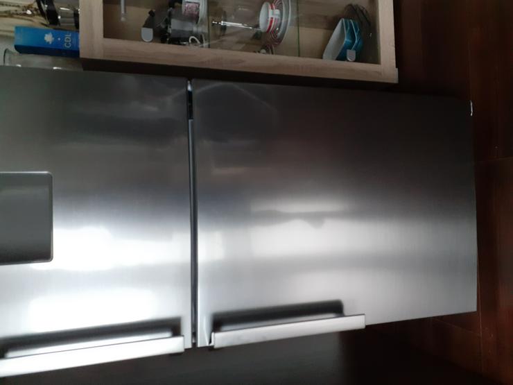 Bild 8: Samsung Kühlschrank kombiniert mit wasserspend nachfüllen hat noch 4Jahre Garantie 