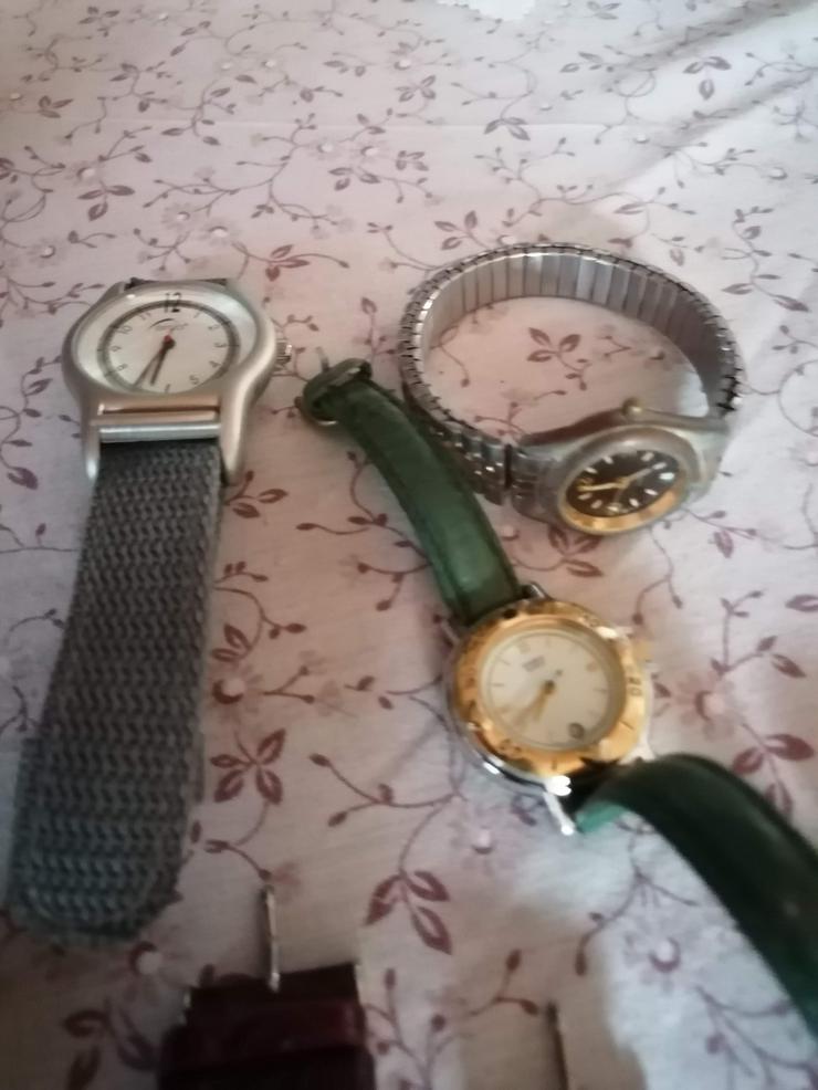 Armbanduhren  für Damen aus den 70/80igern Jahren zu verkaufen..3,00 Euro / Herrenuhr Titanium  VB 50,--€ - Damen Armbanduhren - Bild 3