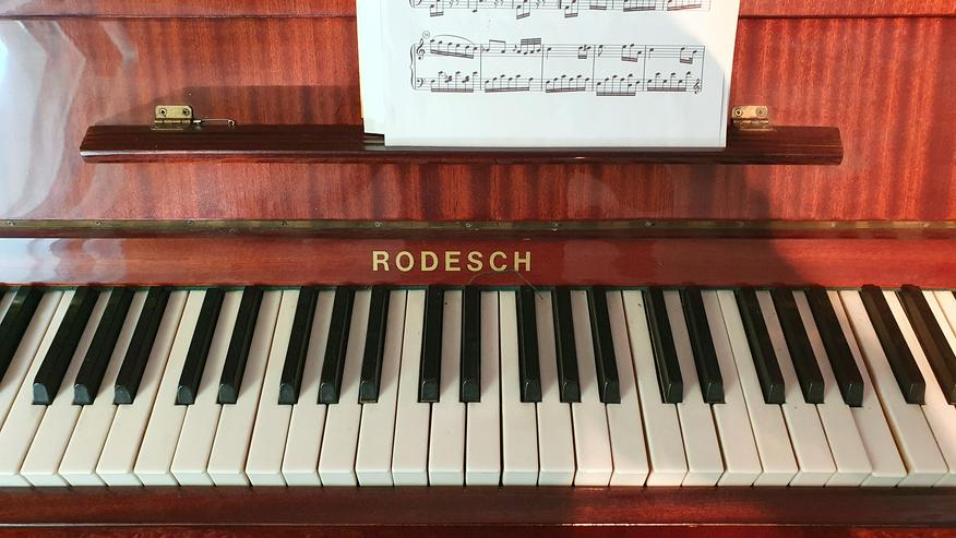 Bild 3: RODESCH-Klavier zu verschenken