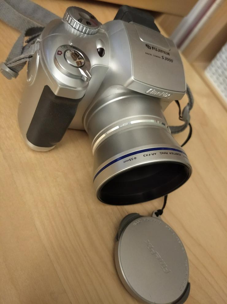 Digitalkamera: Fujifilm FinePix  S - Digitalkameras (Kompaktkameras) - Bild 2