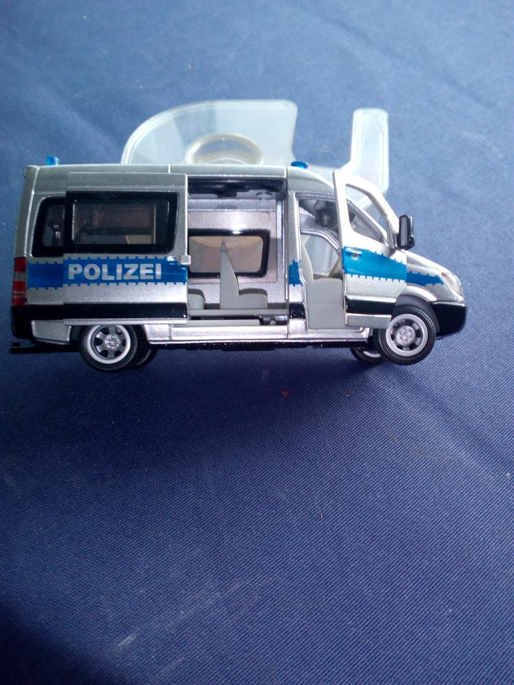 Bild 3: Polizei Mannschaftswagen, Siku 2313, Metall, Maßstab 1:50