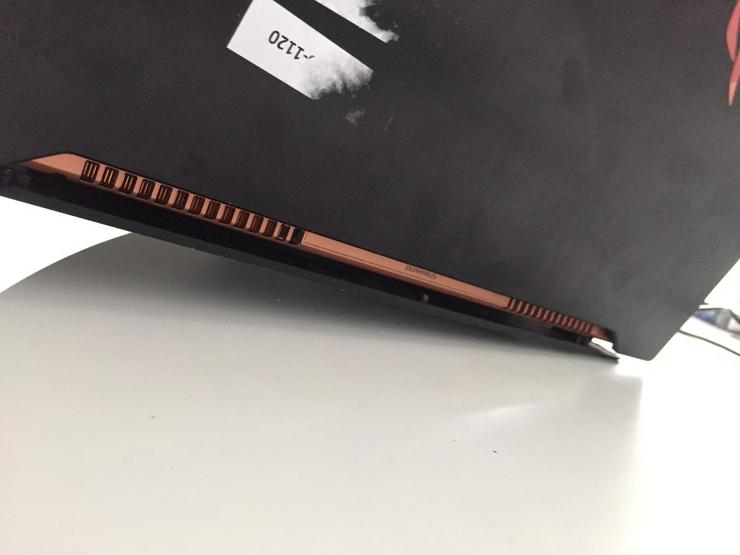 Bild 2: Asus Zephyrus 17 ROG 2070 Super Notebook wie neu