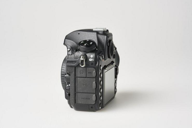 Bild 5: Nikon D850 in Originalverpackung